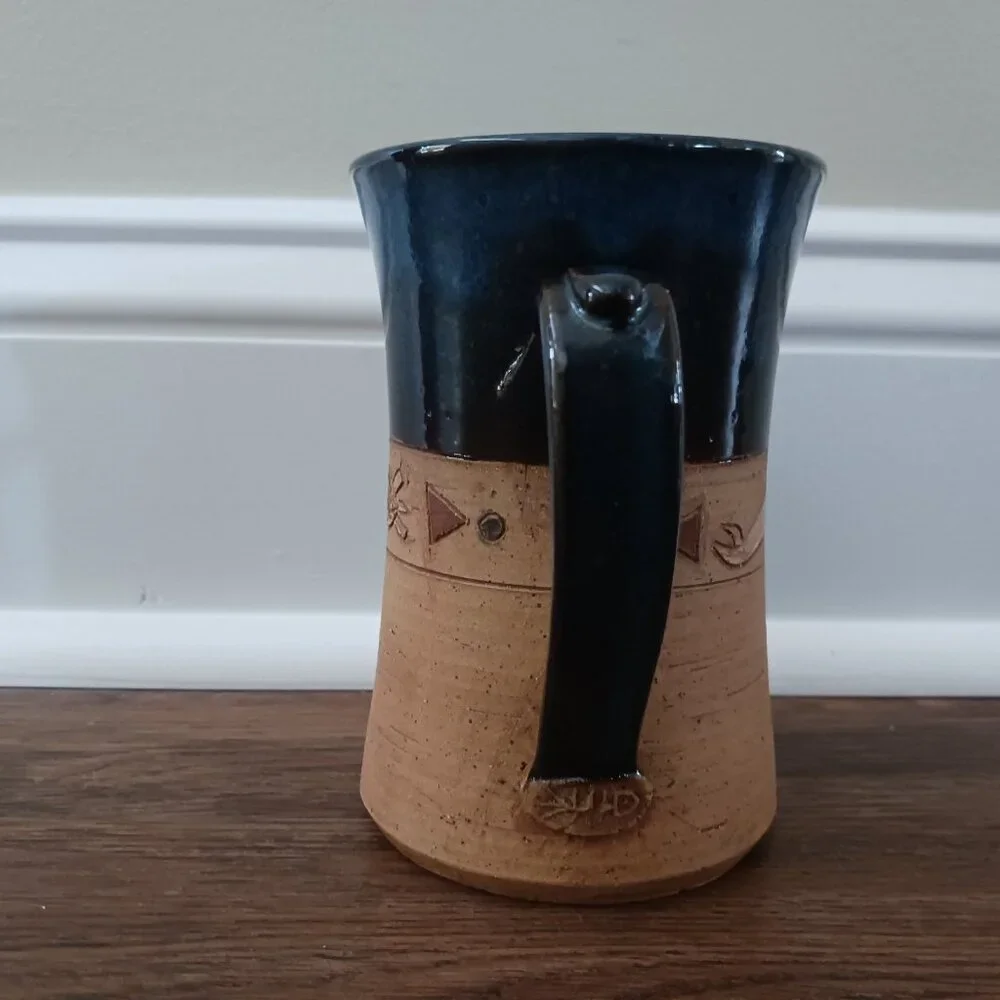 Nelson Pottery‎ Turtle Dolphin Blue Tan Tall Mug Cup 5.25